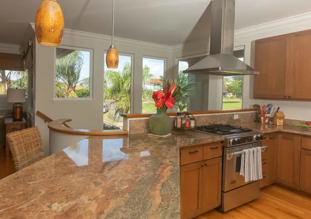 Listing Image for 81 S Piki Pl 3 of 30
