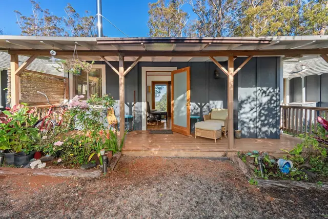 Listing Image for 2130 Piiholo Rd 28 of 50