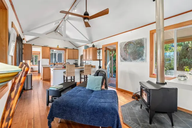 Listing Image for 2130 Piiholo Rd 36 of 50