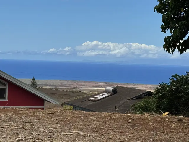 Listing Image for Maunaloa Rd 3 of 8
