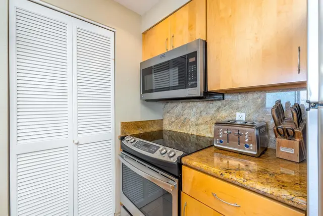 Listing Image for 110 Kaanapali Shores Pl 1202 17 of 24