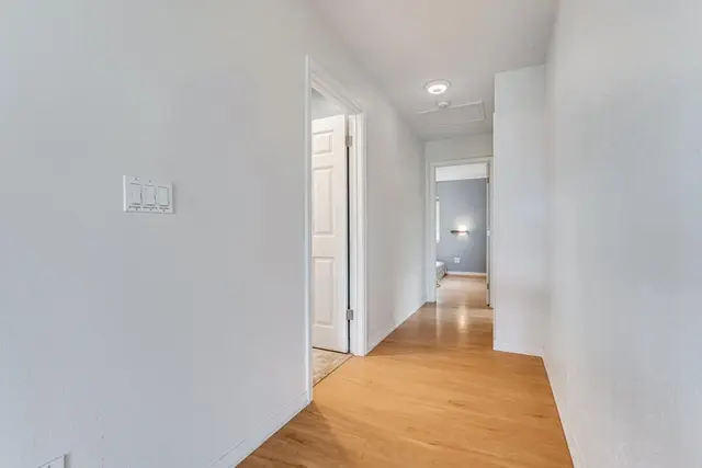 Listing Image for 859 Kai Hele Ku St B 18 of 36