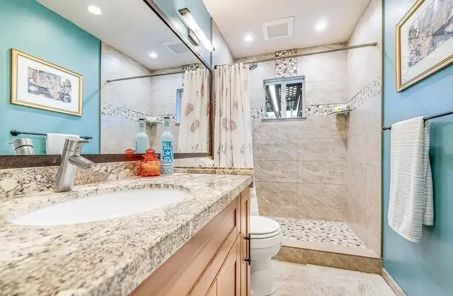 Listing Image for 859 Kai Hele Ku St B 20 of 36