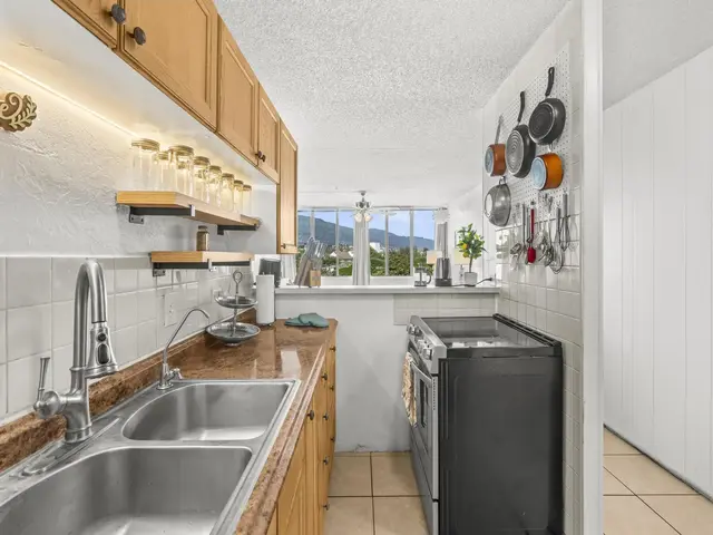 Listing Image for 111 Kahului Beach Rd D406 22 of 30