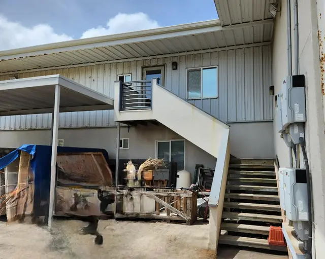 Listing Image for 874 Alua St 17 of 23