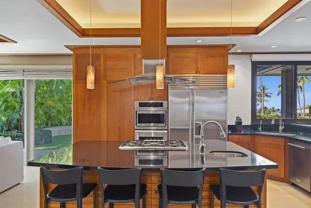 Listing Image for 15 Malukai Ln 3 16 of 49