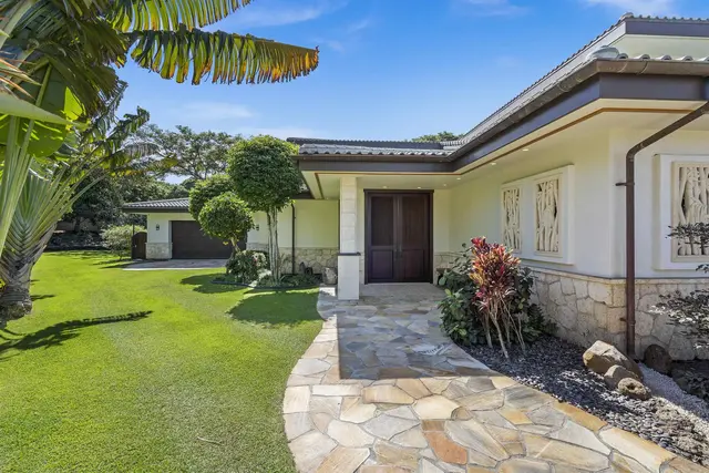 Listing Image for 15 Malukai Ln 3 26 of 49