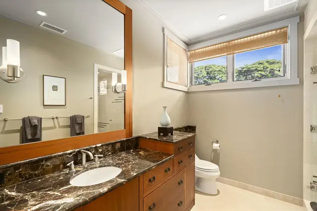 Listing Image for 15 Malukai Ln 3 27 of 49