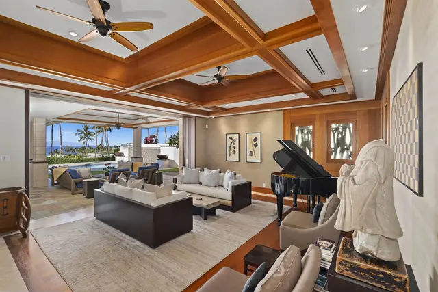 Listing Image for 15 Malukai Ln 3 7 of 49