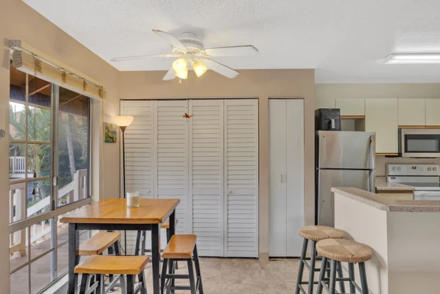 Listing Image for 140 Uwapo Rd 9-202 12 of 31