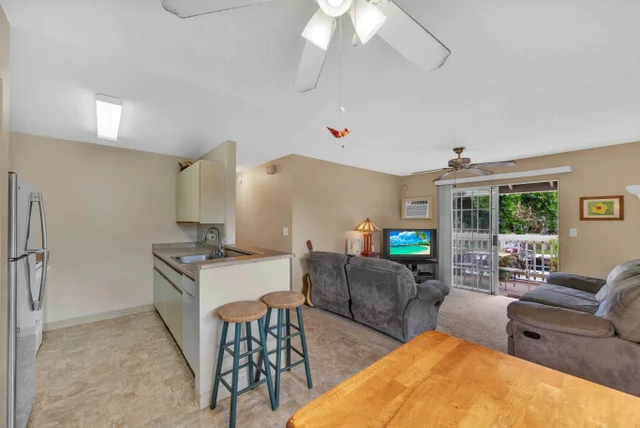 Listing Image for 140 Uwapo Rd 9-202 13 of 31