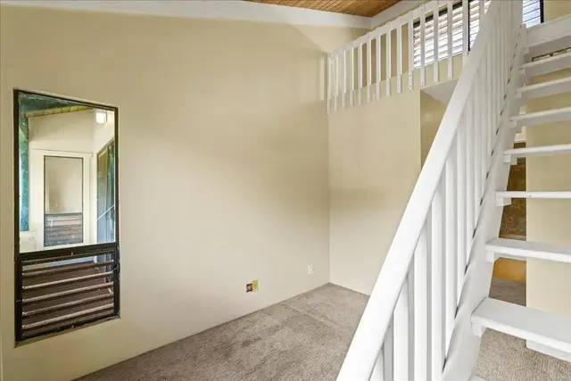 Listing Image for 2180 Vineyard St 308 24 of 41