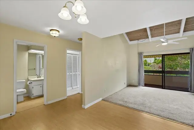 Listing Image for 2180 Vineyard St 308 7 of 41
