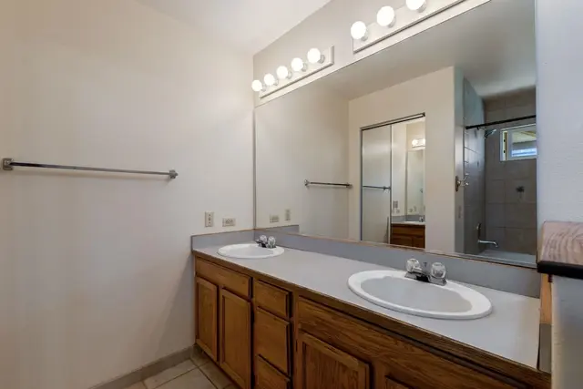 Listing Image for 2020 Paulele Pl 23 of 40