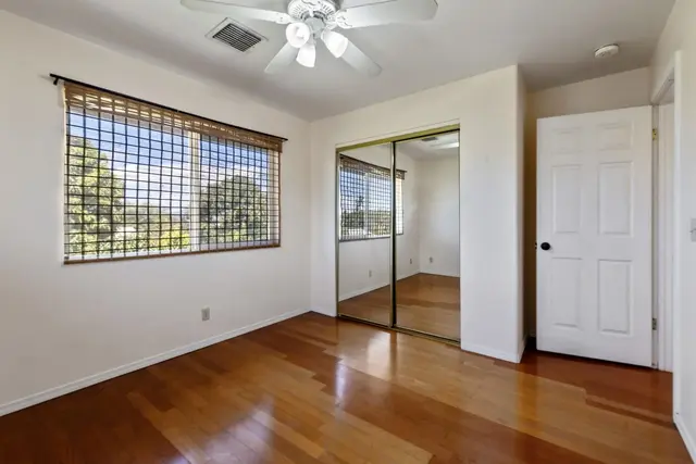 Listing Image for 2020 Paulele Pl 25 of 40
