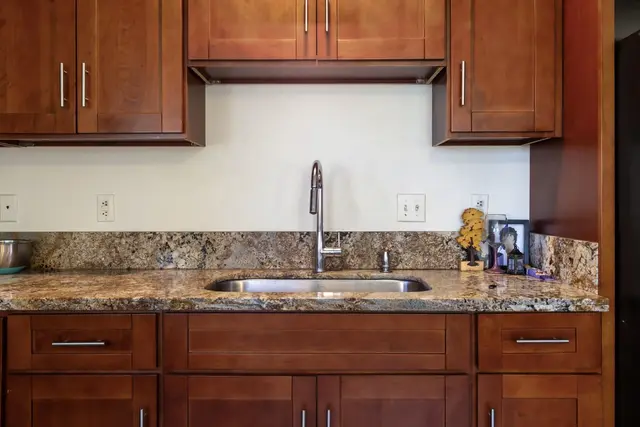Listing Image for 2020 Paulele Pl 34 of 40