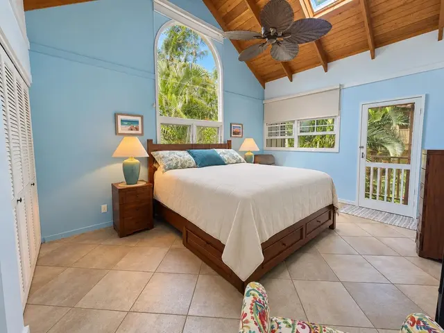 Listing Image for 100 Lio Pl N-4 21 of 37