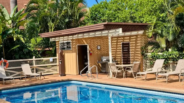 Listing Image for 100 Lio Pl N-4 28 of 37