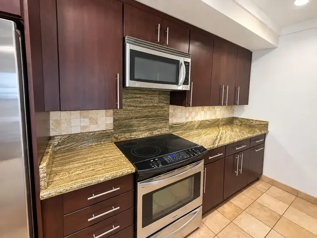Listing Image for 100 Lio Pl N-4 6 of 37