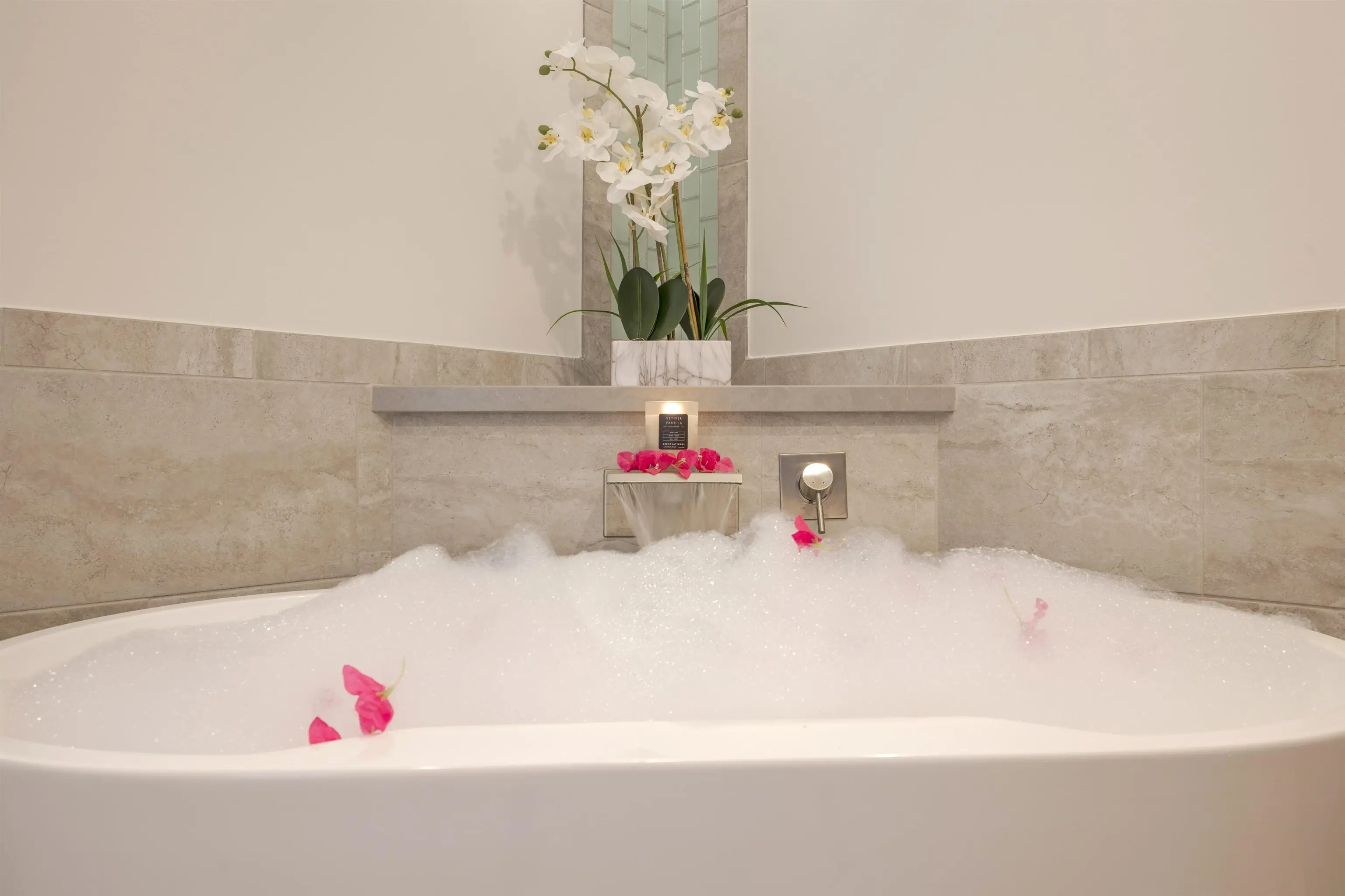 Photo of Listing #409115