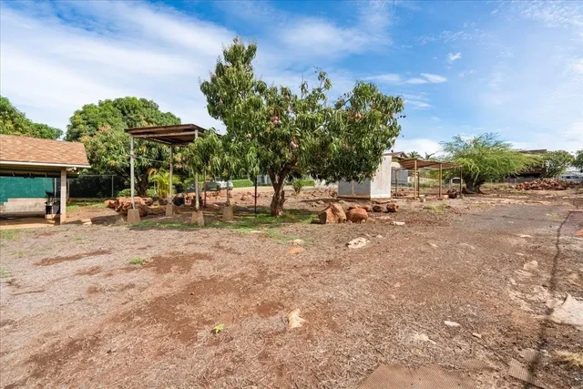 Listing Image for 275 Kenolio Rd 44 of 50