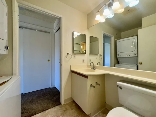 Listing Image for 140 Uwapo Rd 56-204 16 of 40