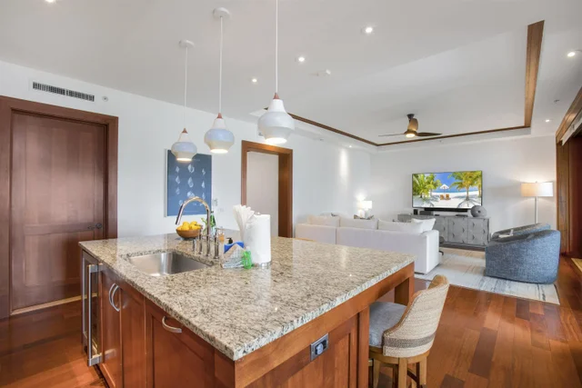 Listing Image for 1 Bay Dr 1205 16 of 37