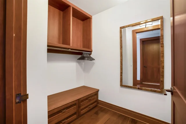 Listing Image for 1 Bay Dr 1205 28 of 37