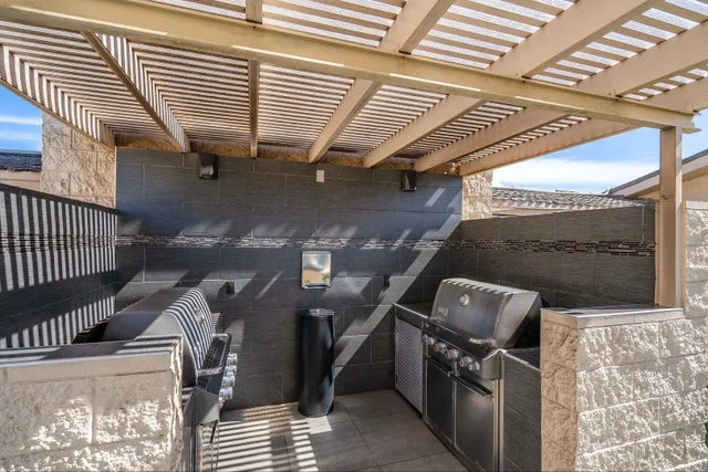 Listing Image for 2385 S Kihei Rd 405 27 of 37