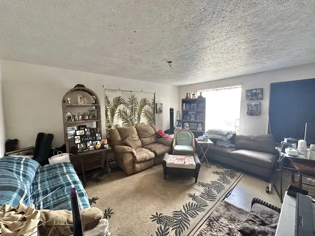 Listing Image for 924 Puuloa St 10 of 32