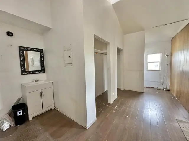 Listing Image for 924 Puuloa St 23 of 32
