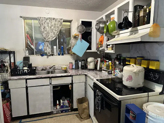 Listing Image for 924 Puuloa St 7 of 32