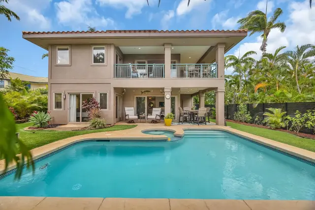 Listing Image for 390 Pualoa Nani Pl 2 of 50