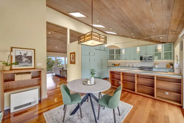 Listing Image for 1461 Naalae Rd 13 of 50