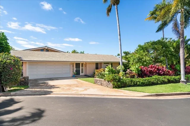 Listing Image for 3142 Waiea Pl 8 of 49