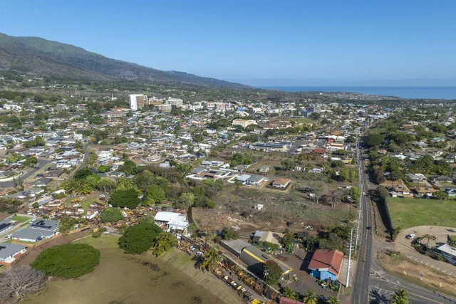 Listing Image for Makahala Pl 11 of 31