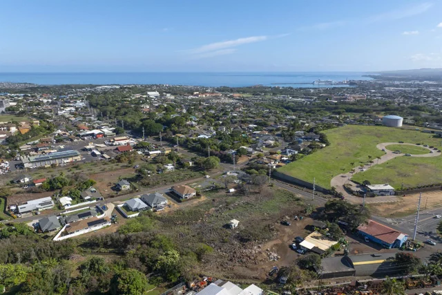 Listing Image for Makahala Pl 14 of 31