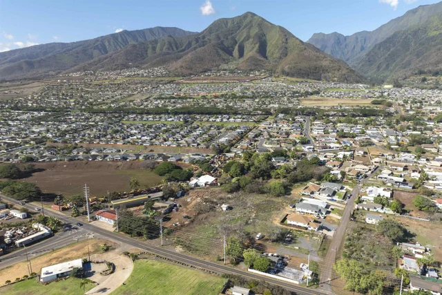 Listing Image for Makahala Pl 27 of 31