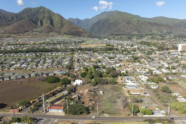 Listing Image for Makahala Pl 29 of 31