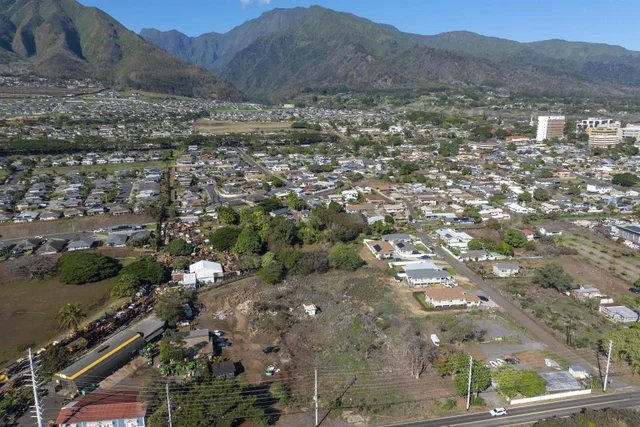 Listing Image for Makahala Pl 6 of 31