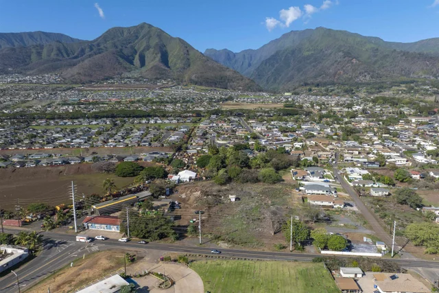 Listing Image for Makahala Pl 7 of 31