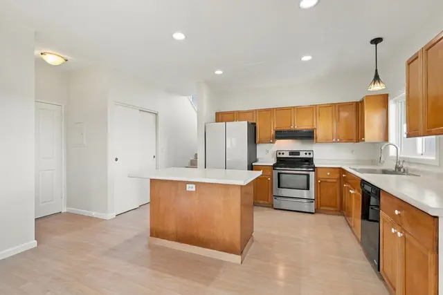 Listing Image for 4 N Laelua Pl 21 of 47