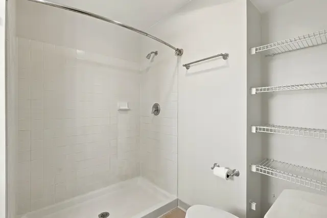 Listing Image for 4 N Laelua Pl 33 of 47
