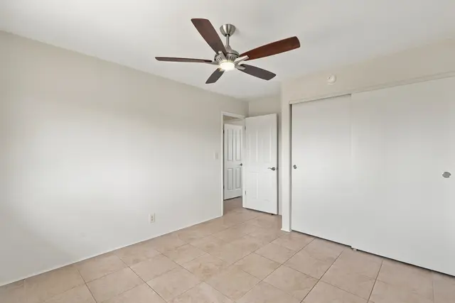 Listing Image for 4 N Laelua Pl 38 of 47