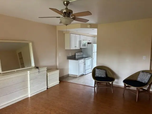 Listing Image for 3660 Lower Honoapiilani Rd 104 3 of 10