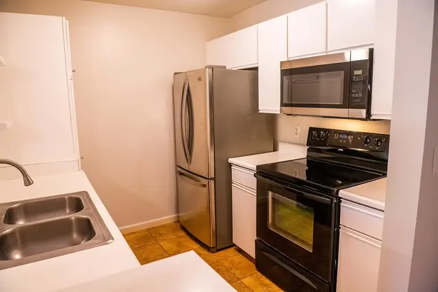 Listing Image for 80 Kunihi Ln 412 10 of 27