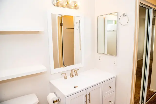 Listing Image for 80 Kunihi Ln 412 20 of 27