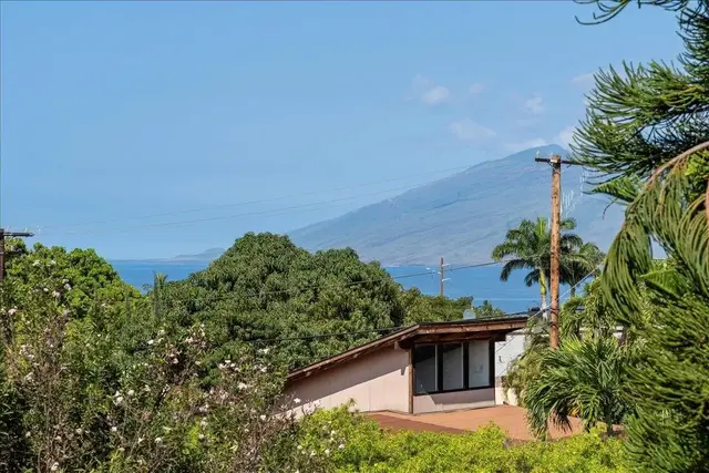 Listing Image for 484 Hoala Dr 43 of 50