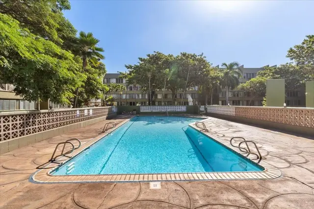 Listing Image for 111 Kahului Beach Rd D117 4 of 8