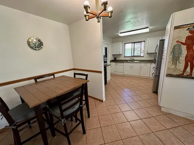Listing Image for 480 Kenolio Rd G 13 of 27